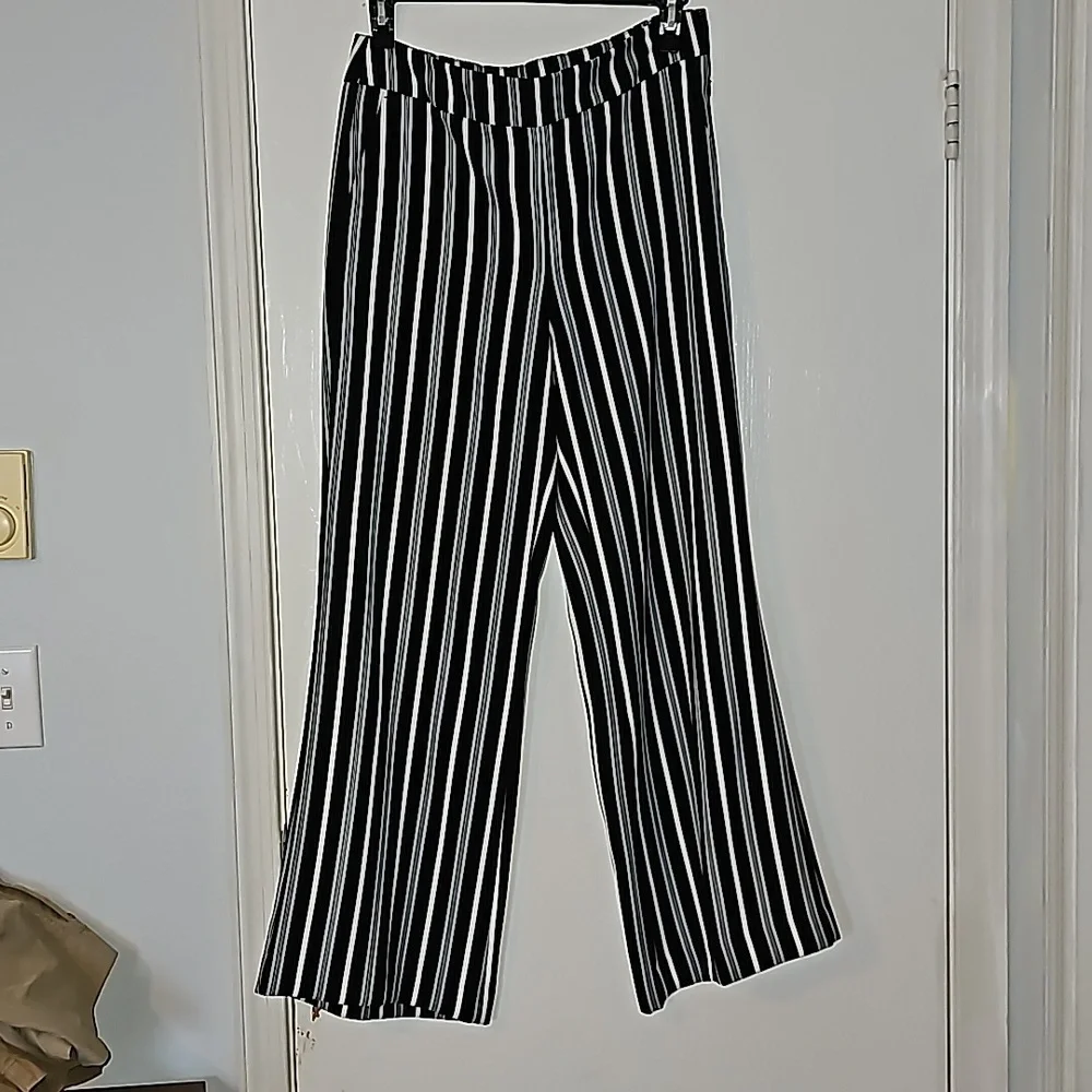 Pants - Picture 3 of 4